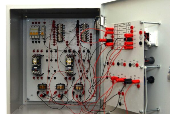 Комплект лабораторного оборудования «Электромонтаж и наладка шкафов управления»
